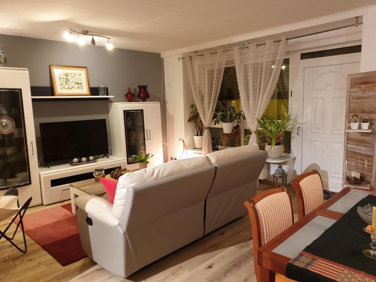 Les Hirondelles, Appartement De Vacances Avec Terrasse Et Coin Grillades Granges Kültér fotó